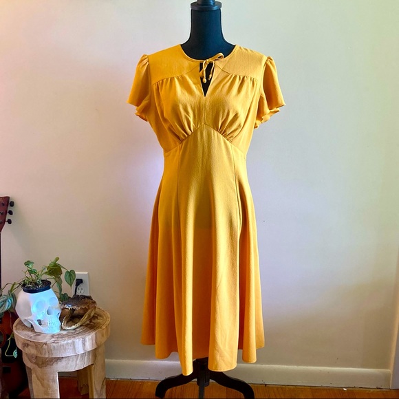 House of Foxy Dresses & Skirts - House of Foxy 40s Grable Tea Dress in Mustard